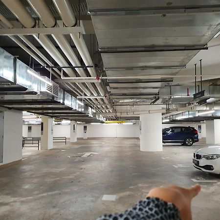 Highpark Suites At Petaling Jaya, Kelana Jaya By Plush Exteriér fotografie