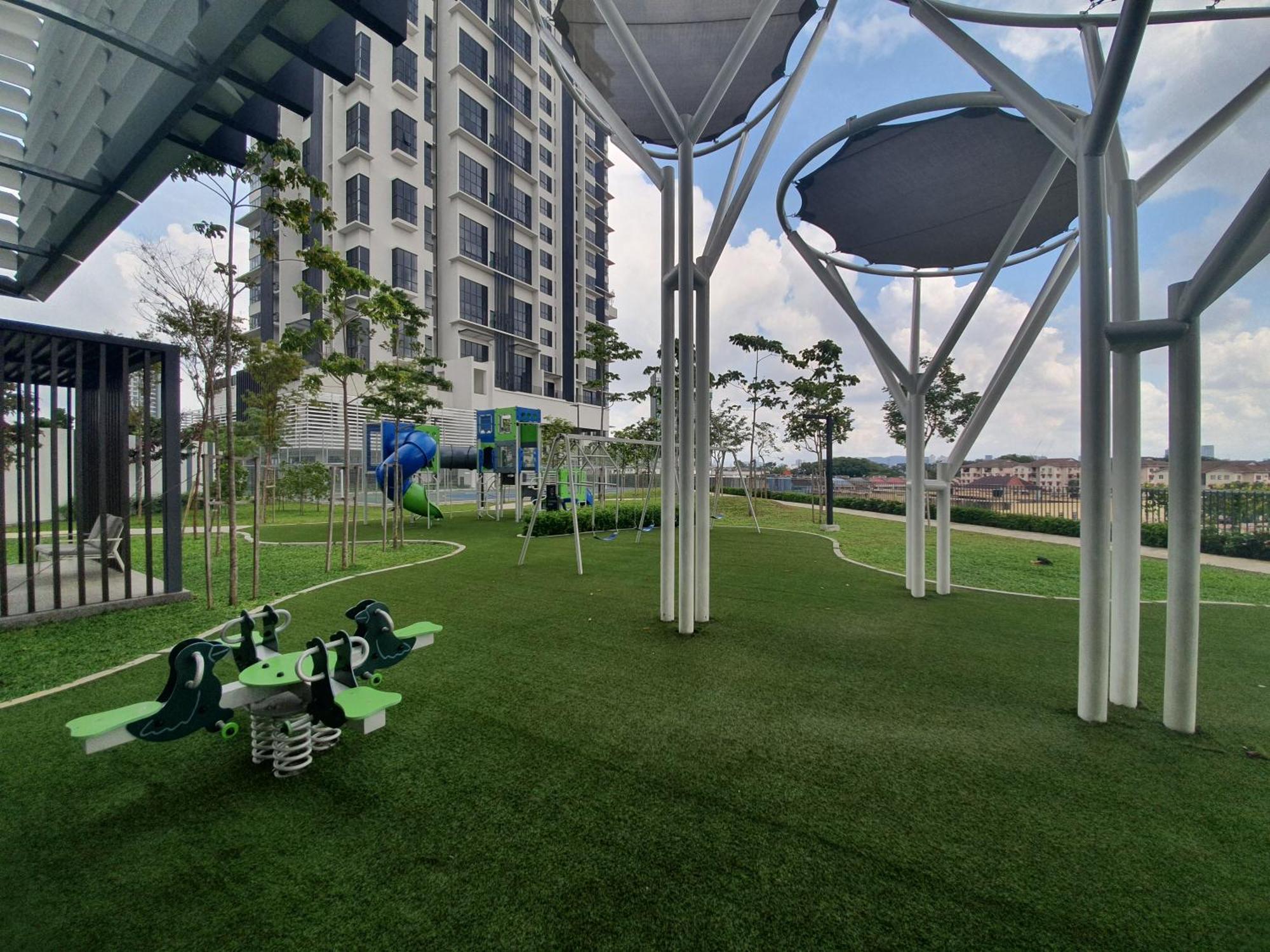 Highpark Suites At Petaling Jaya, Kelana Jaya By Plush Exteriér fotografie